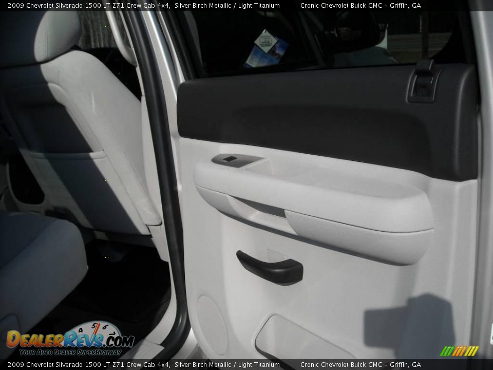 2009 Chevrolet Silverado 1500 LT Z71 Crew Cab 4x4 Silver Birch Metallic / Light Titanium Photo #22
