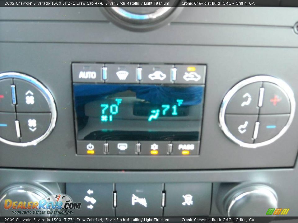 2009 Chevrolet Silverado 1500 LT Z71 Crew Cab 4x4 Silver Birch Metallic / Light Titanium Photo #29