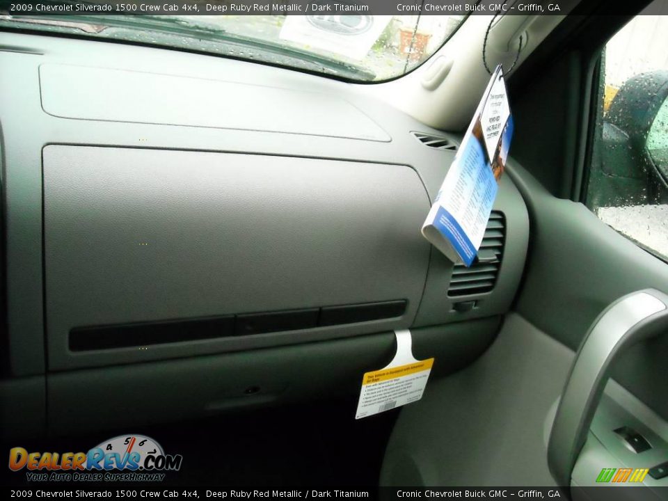 2009 Chevrolet Silverado 1500 Crew Cab 4x4 Deep Ruby Red Metallic / Dark Titanium Photo #22
