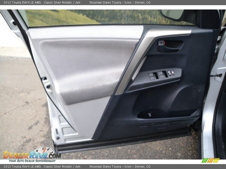 2013 Toyota RAV4 LE AWD Classic Silver Metallic / Ash Photo #24