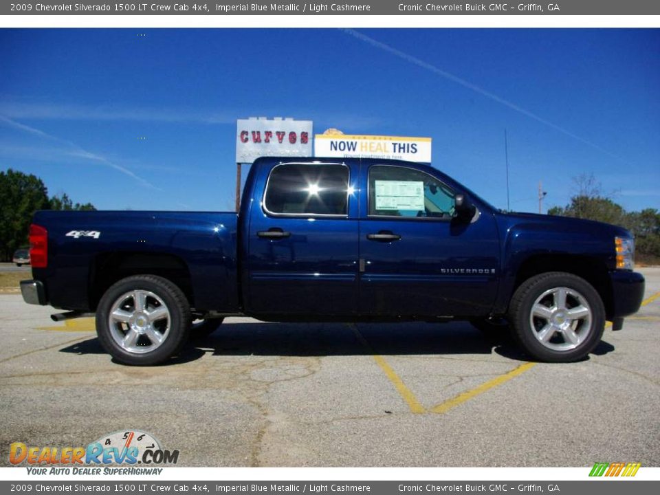 2009 Chevrolet Silverado 1500 LT Crew Cab 4x4 Imperial Blue Metallic / Light Cashmere Photo #5