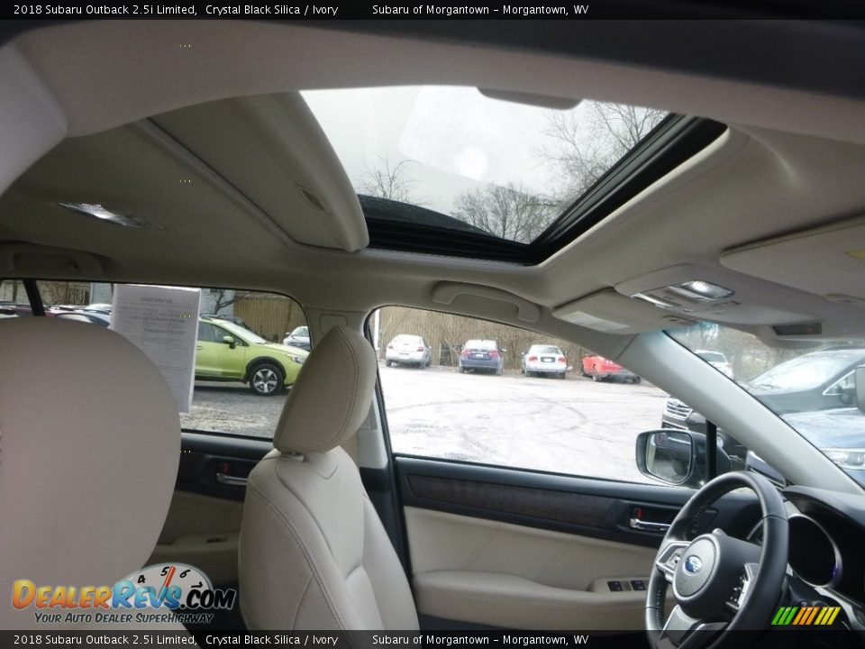 2018 Subaru Outback 2.5i Limited Crystal Black Silica / Ivory Photo #12