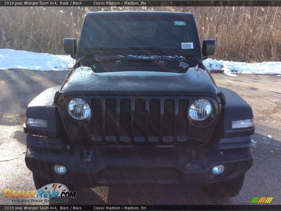 2019 Jeep Wrangler Sport 4x4 Black / Black Photo #2