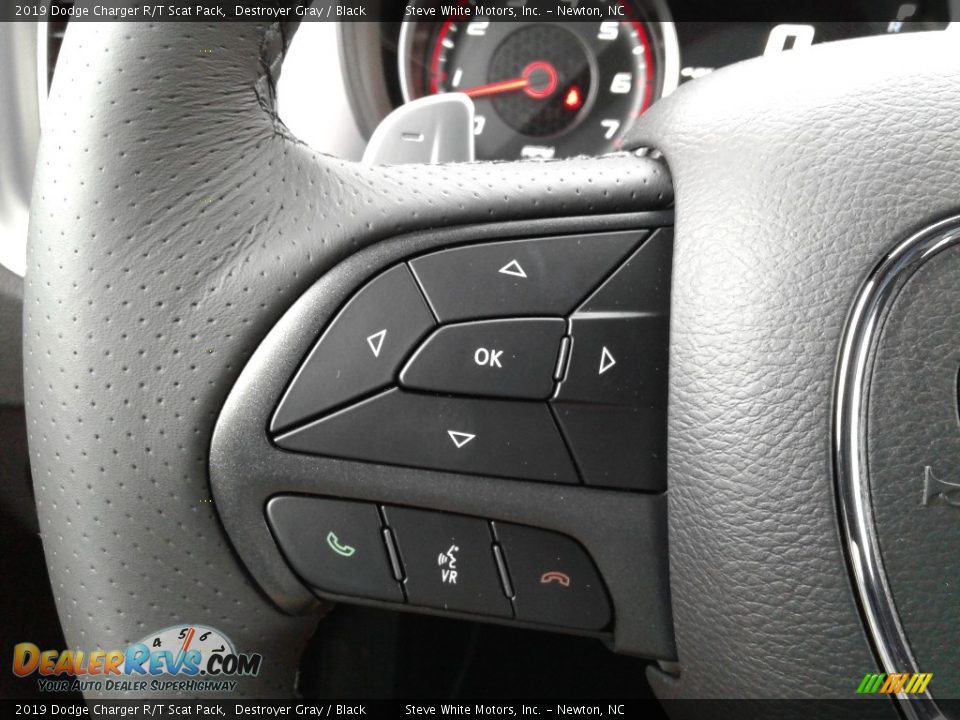 2019 Dodge Charger R/T Scat Pack Steering Wheel Photo #17