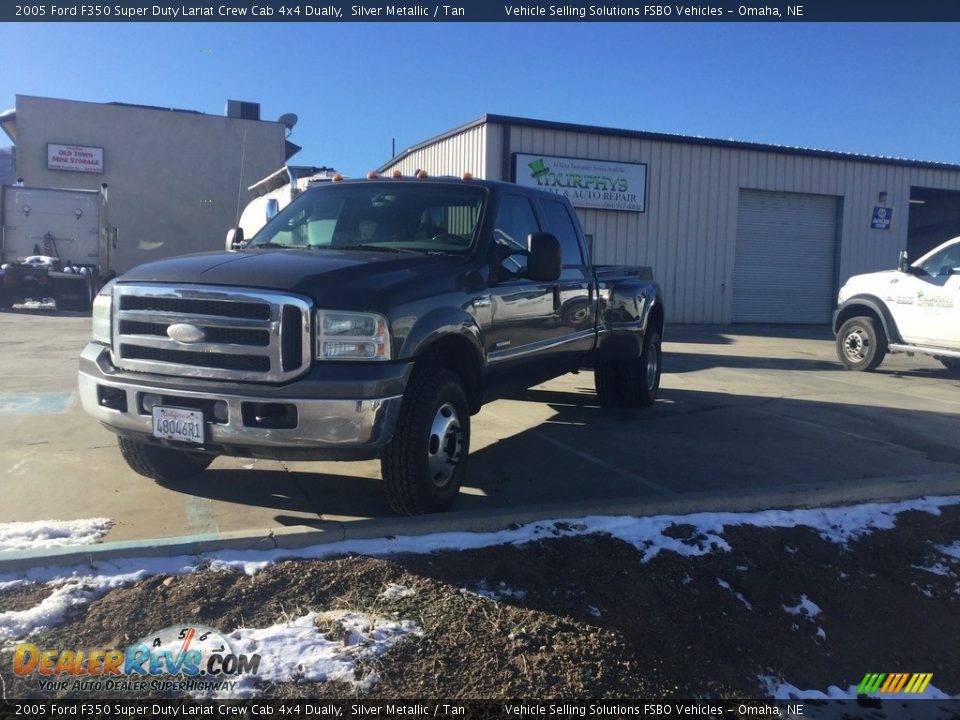 2005 Ford F350 Super Duty Lariat Crew Cab 4x4 Dually Silver Metallic / Tan Photo #8