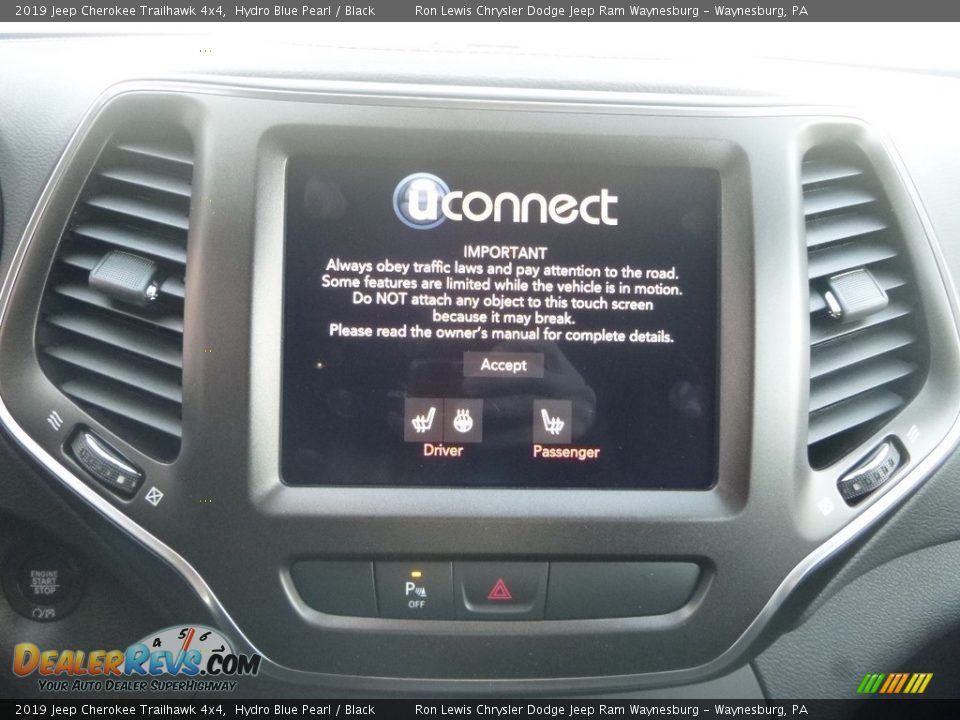 2019 Jeep Cherokee Trailhawk 4x4 Hydro Blue Pearl / Black Photo #13