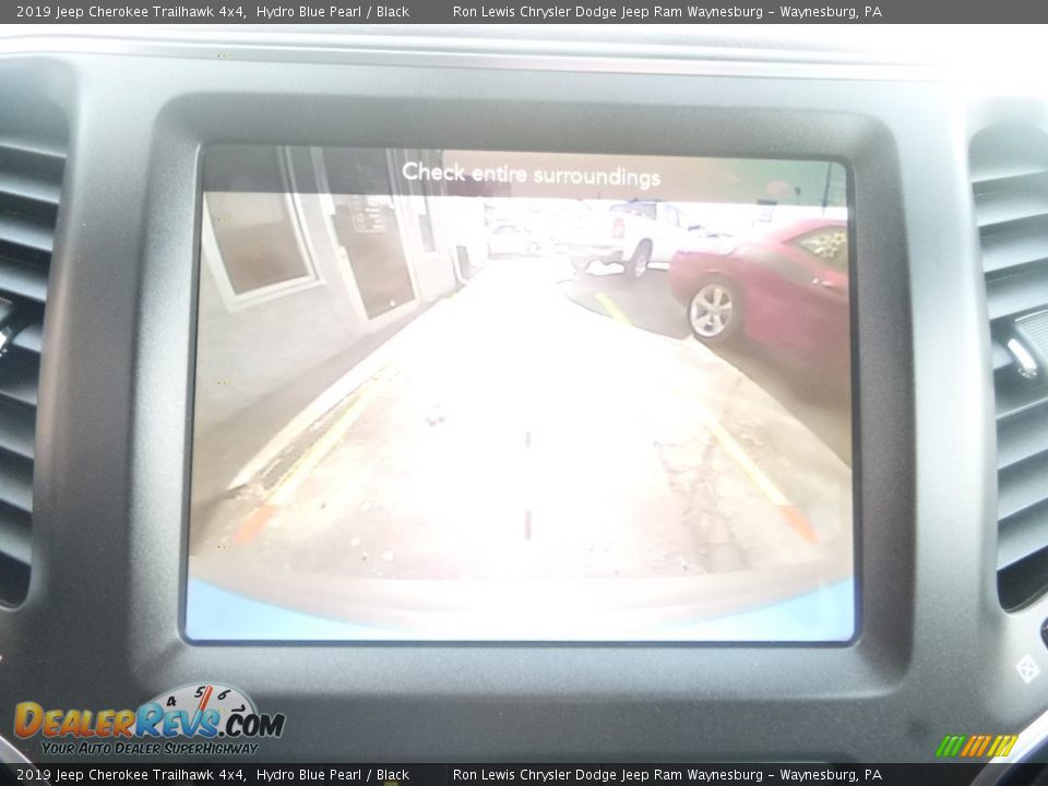 2019 Jeep Cherokee Trailhawk 4x4 Hydro Blue Pearl / Black Photo #14