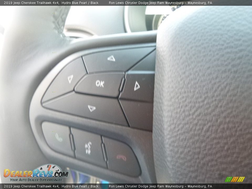 2019 Jeep Cherokee Trailhawk 4x4 Hydro Blue Pearl / Black Photo #16