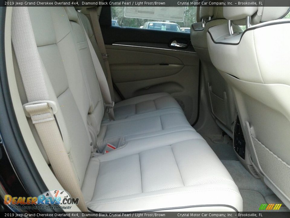 2019 Jeep Grand Cherokee Overland 4x4 Diamond Black Crystal Pearl / Light Frost/Brown Photo #11
