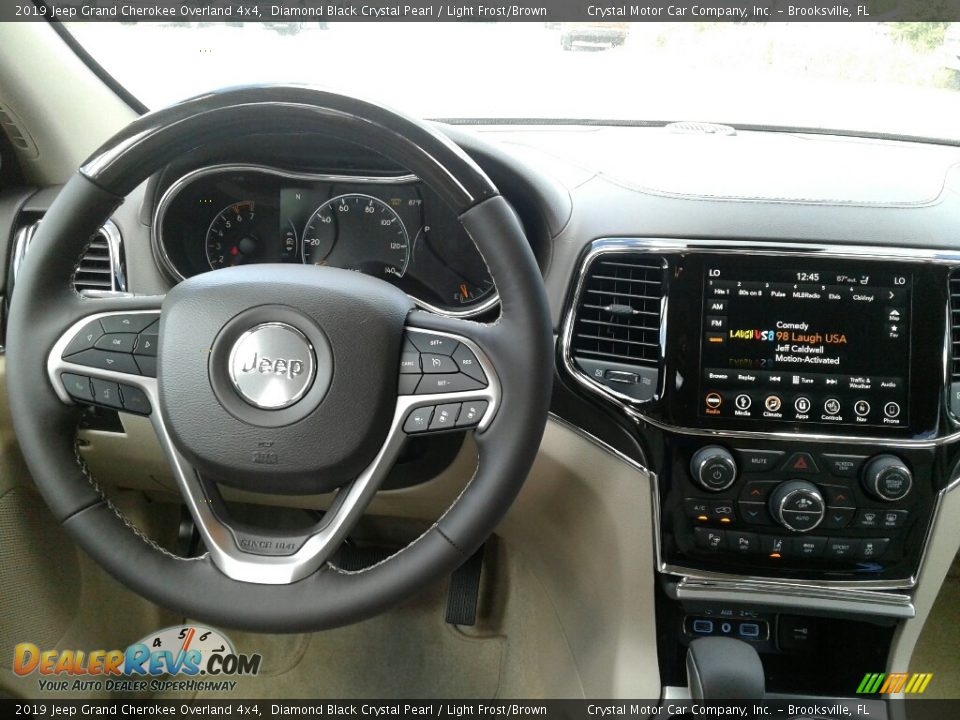 2019 Jeep Grand Cherokee Overland 4x4 Diamond Black Crystal Pearl / Light Frost/Brown Photo #13