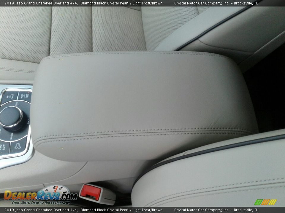 2019 Jeep Grand Cherokee Overland 4x4 Diamond Black Crystal Pearl / Light Frost/Brown Photo #19