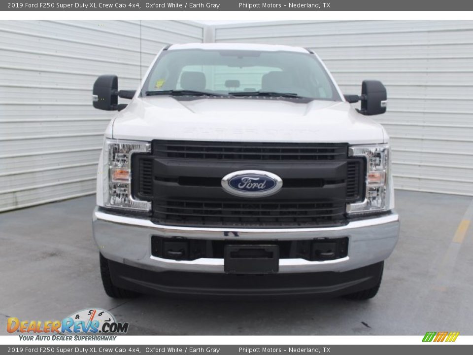 2019 Ford F250 Super Duty XL Crew Cab 4x4 Oxford White / Earth Gray Photo #3