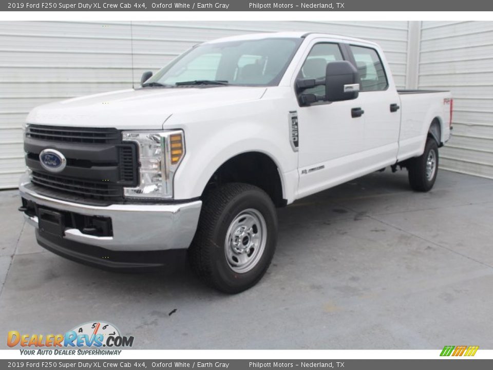 2019 Ford F250 Super Duty XL Crew Cab 4x4 Oxford White / Earth Gray Photo #4