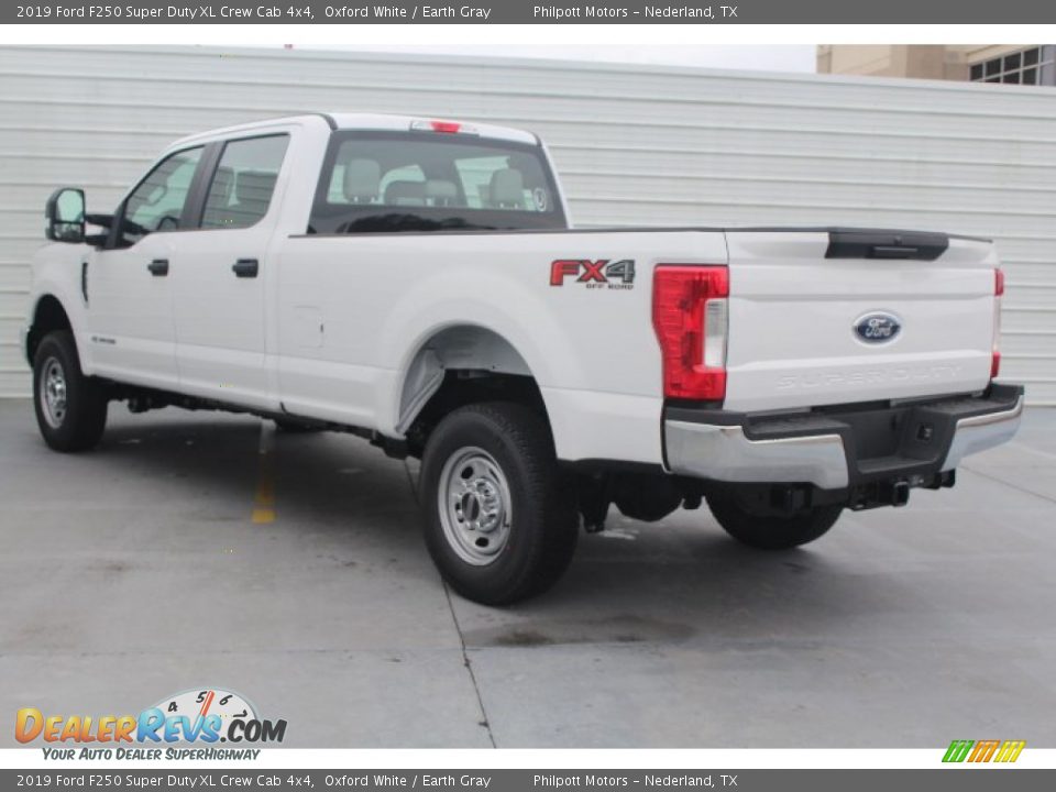2019 Ford F250 Super Duty XL Crew Cab 4x4 Oxford White / Earth Gray Photo #6