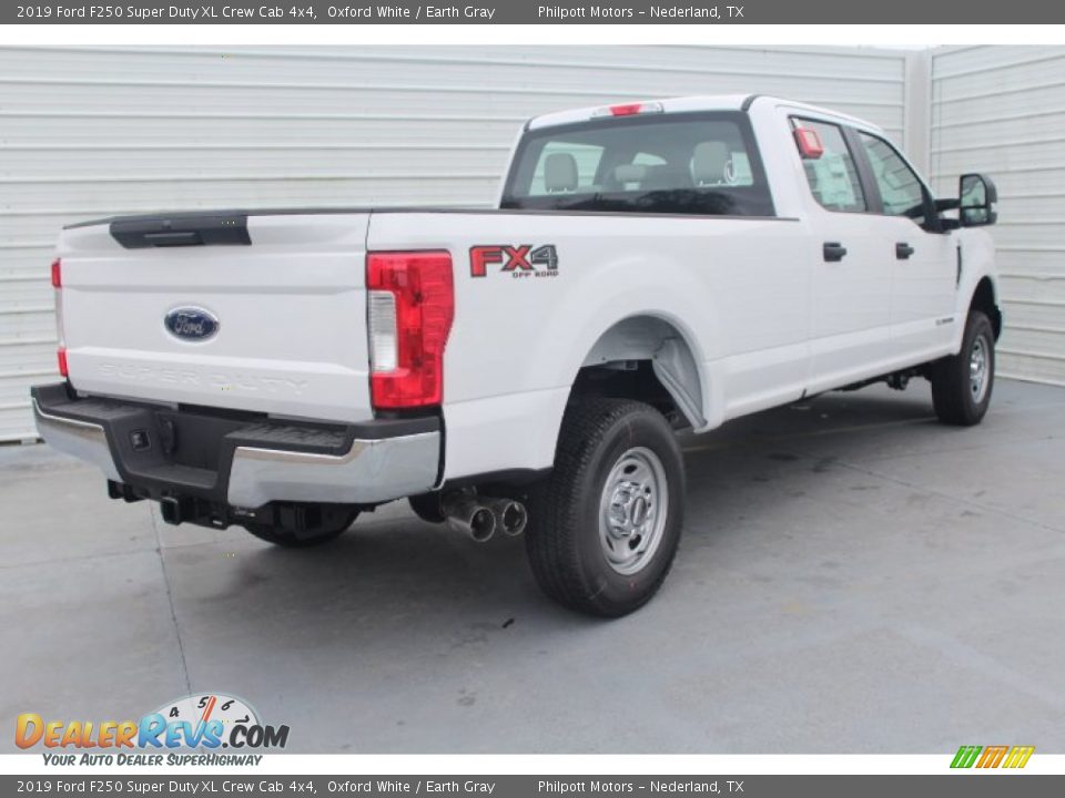 2019 Ford F250 Super Duty XL Crew Cab 4x4 Oxford White / Earth Gray Photo #8