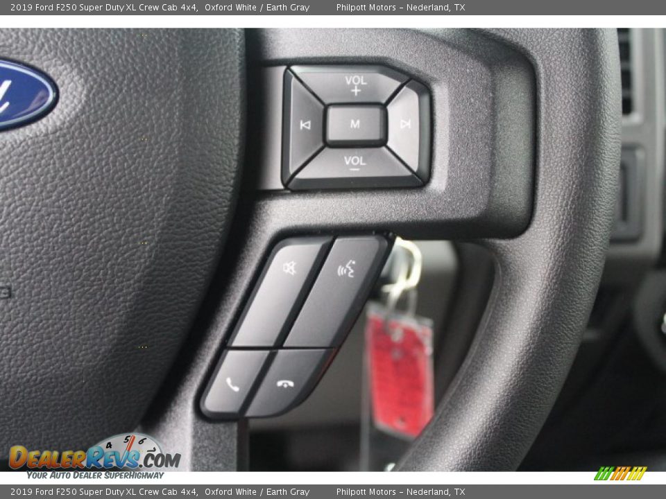 2019 Ford F250 Super Duty XL Crew Cab 4x4 Oxford White / Earth Gray Photo #14