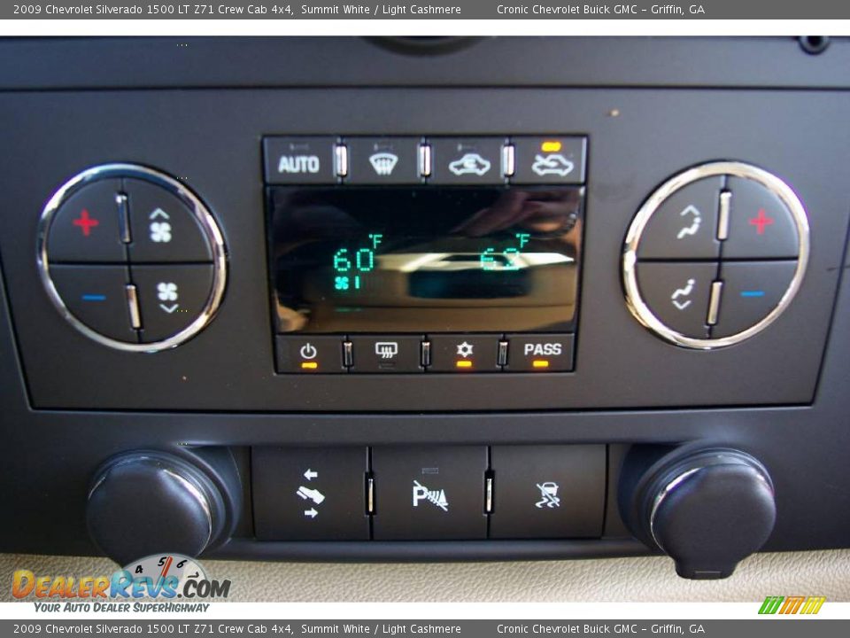 2009 Chevrolet Silverado 1500 LT Z71 Crew Cab 4x4 Summit White / Light Cashmere Photo #25