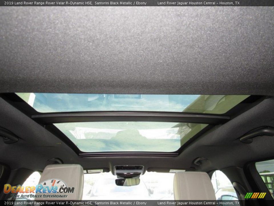 2019 Land Rover Range Rover Velar R-Dynamic HSE Santorini Black Metallic / Ebony Photo #18