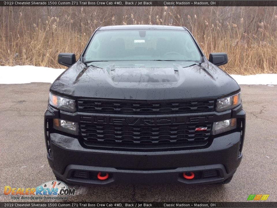 2019 Chevrolet Silverado 1500 Custom Z71 Trail Boss Crew Cab 4WD Black / Jet Black Photo #2