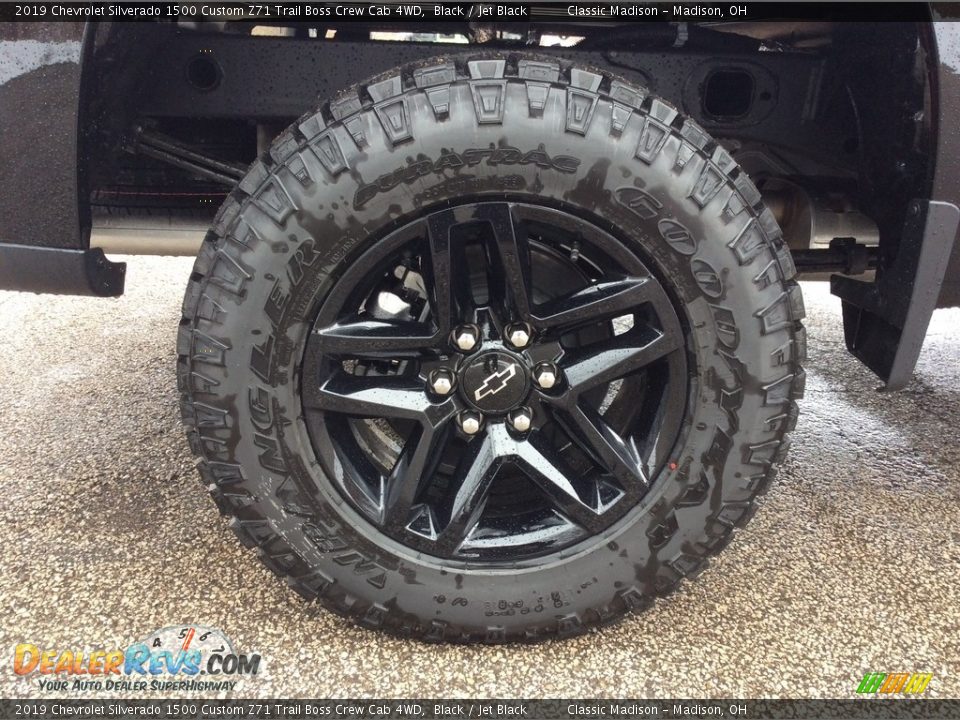 2019 Chevrolet Silverado 1500 Custom Z71 Trail Boss Crew Cab 4WD Wheel Photo #7