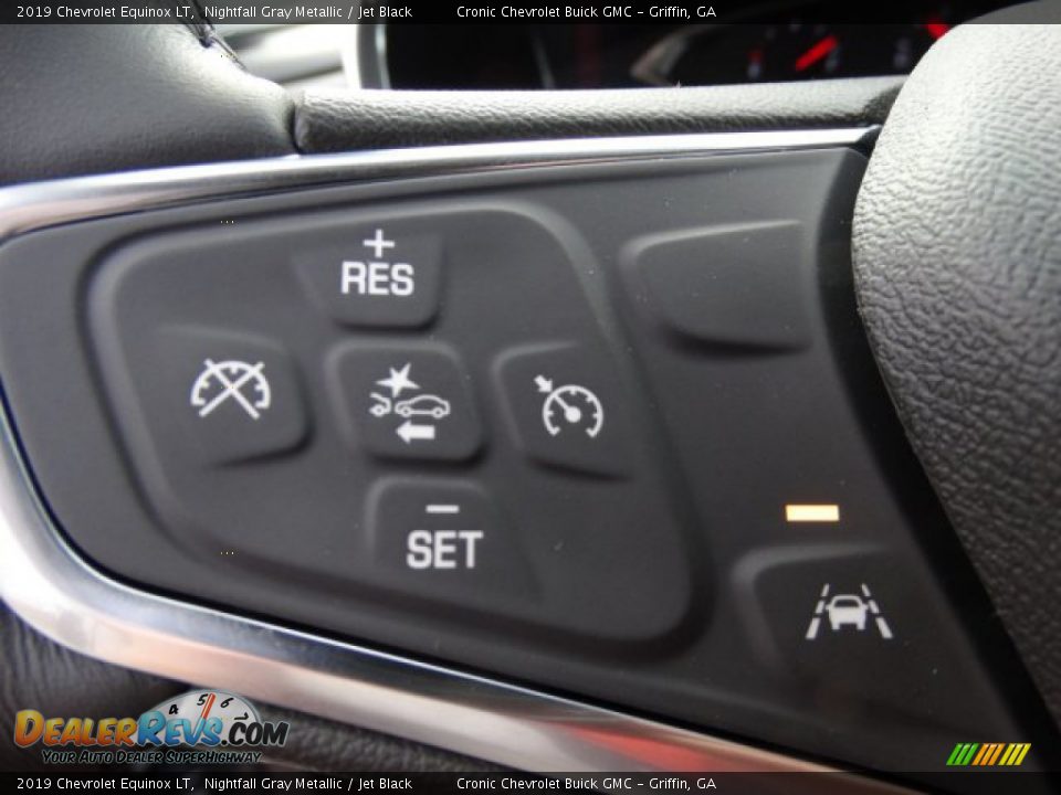 Controls of 2019 Chevrolet Equinox LT Photo #15