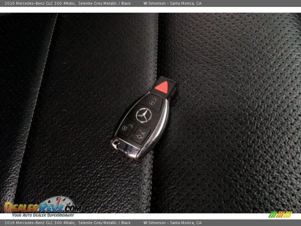 2016 Mercedes-Benz GLC 300 4Matic Selenite Grey Metallic / Black Photo #11