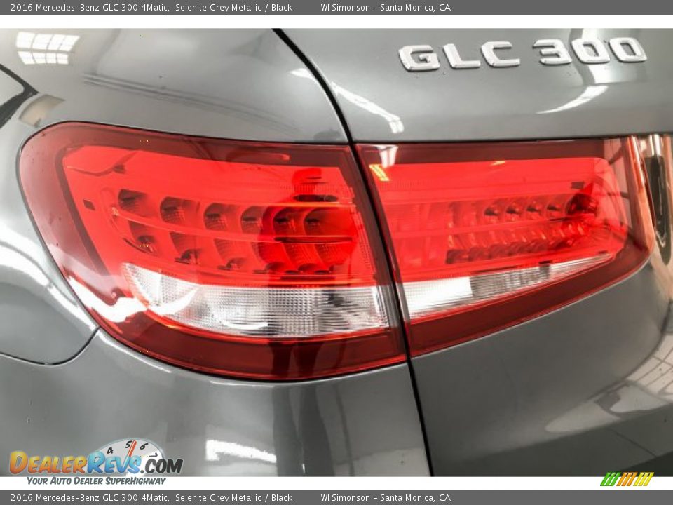 2016 Mercedes-Benz GLC 300 4Matic Selenite Grey Metallic / Black Photo #27