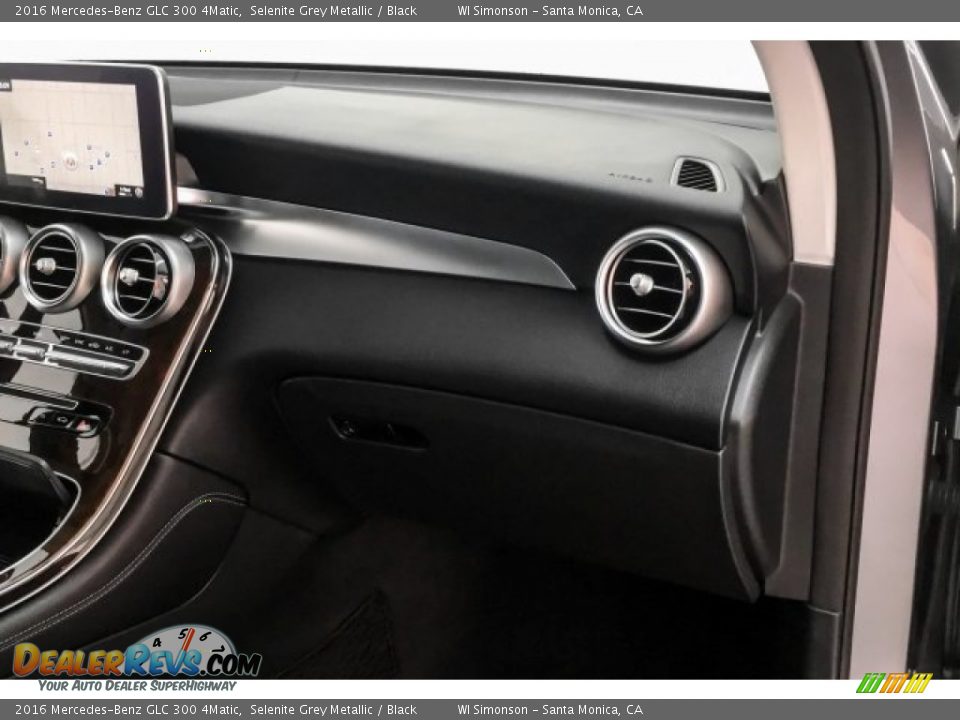2016 Mercedes-Benz GLC 300 4Matic Selenite Grey Metallic / Black Photo #29