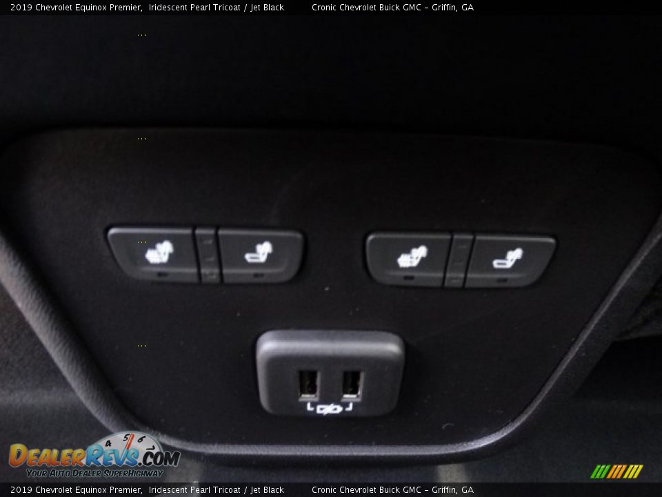 2019 Chevrolet Equinox Premier Iridescent Pearl Tricoat / Jet Black Photo #24
