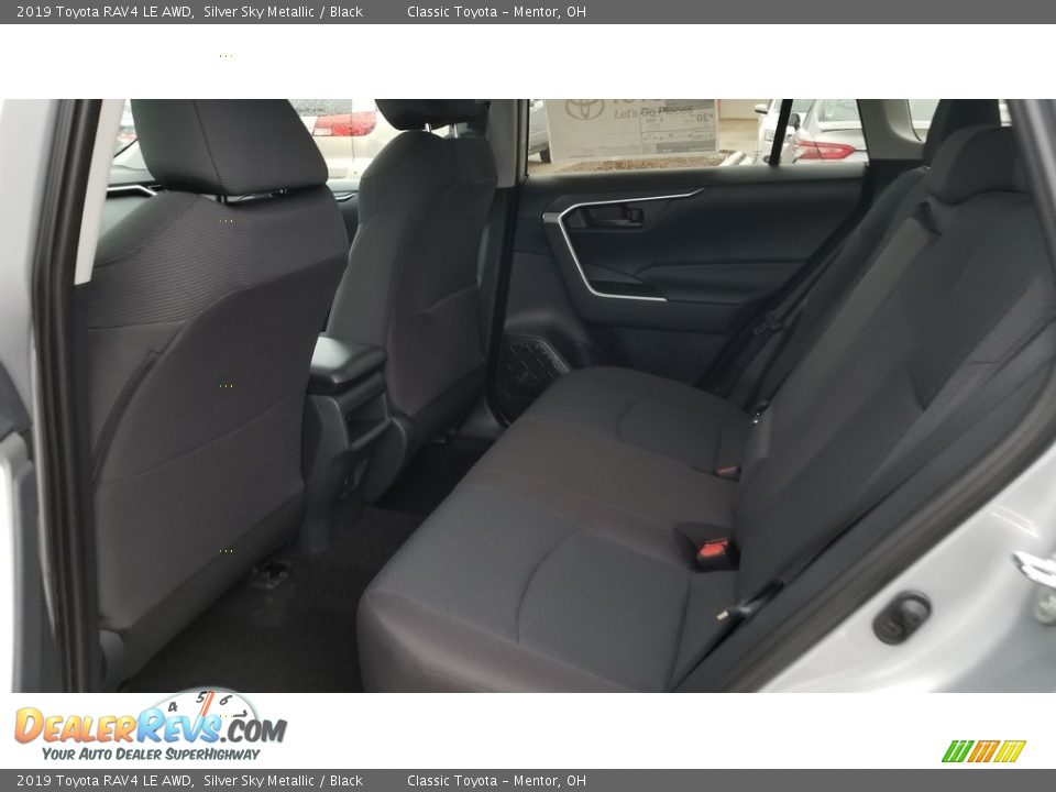 2019 Toyota RAV4 LE AWD Silver Sky Metallic / Black Photo #3