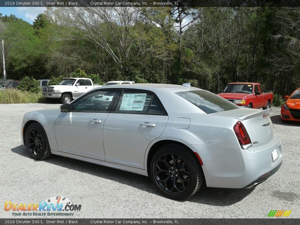 2019 Chrysler 300 S Silver Mist / Black Photo #3