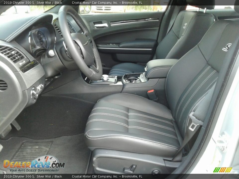 Front Seat of 2019 Chrysler 300 S Photo #9