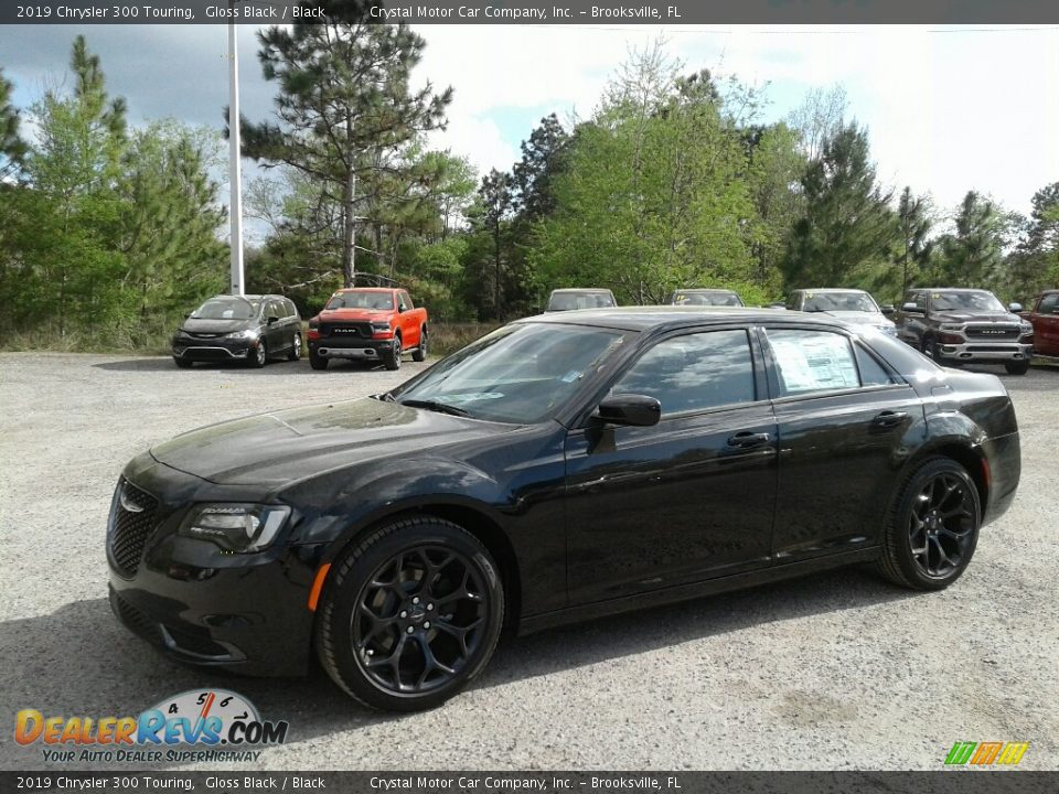 2019 Chrysler 300 Touring Gloss Black / Black Photo #1