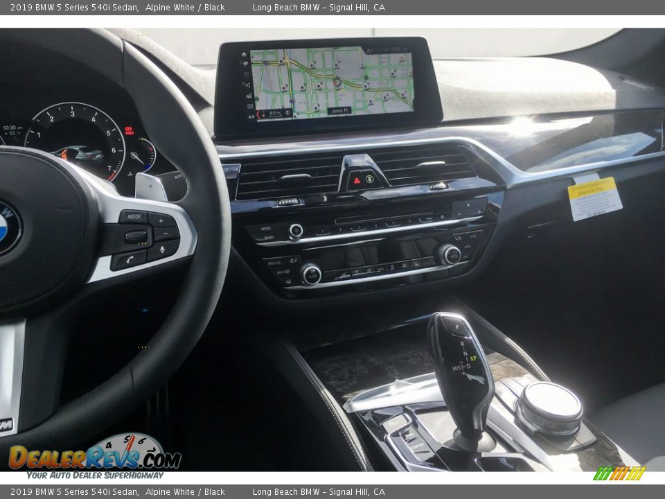 2019 BMW 5 Series 540i Sedan Alpine White / Black Photo #6