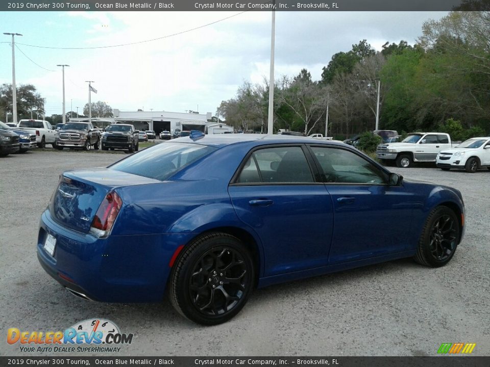 2019 Chrysler 300 Touring Ocean Blue Metallic / Black Photo #5