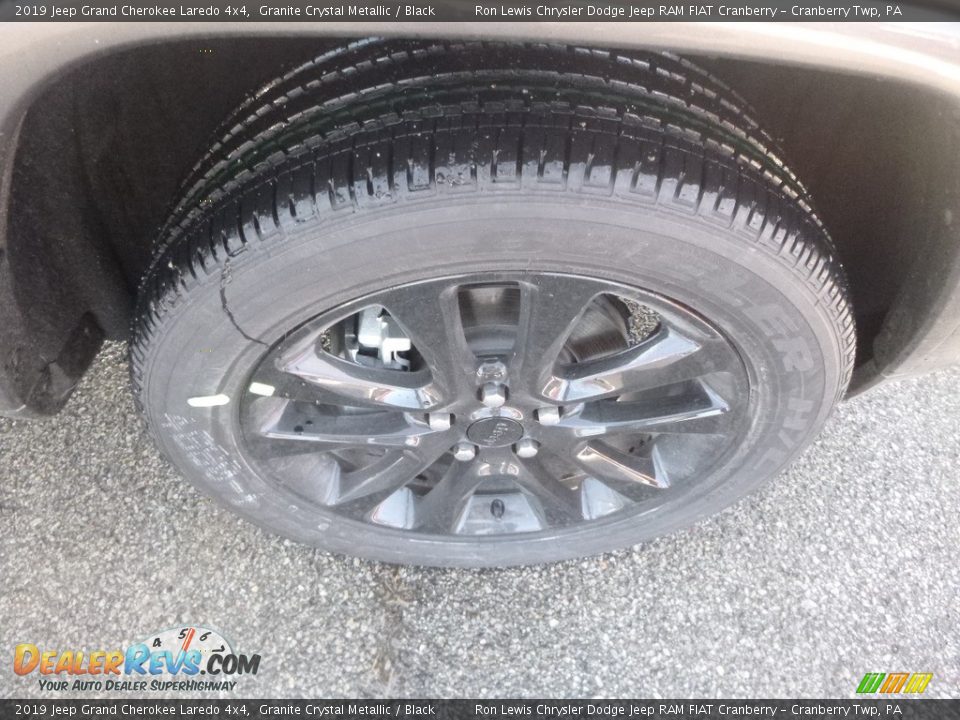 2019 Jeep Grand Cherokee Laredo 4x4 Granite Crystal Metallic / Black Photo #8