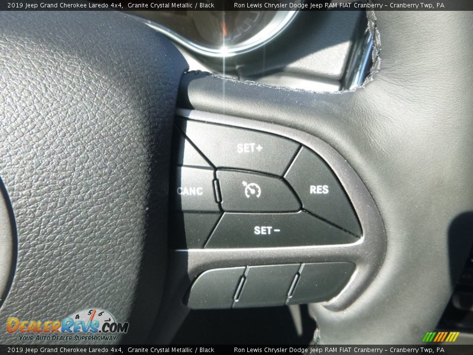 2019 Jeep Grand Cherokee Laredo 4x4 Granite Crystal Metallic / Black Photo #18