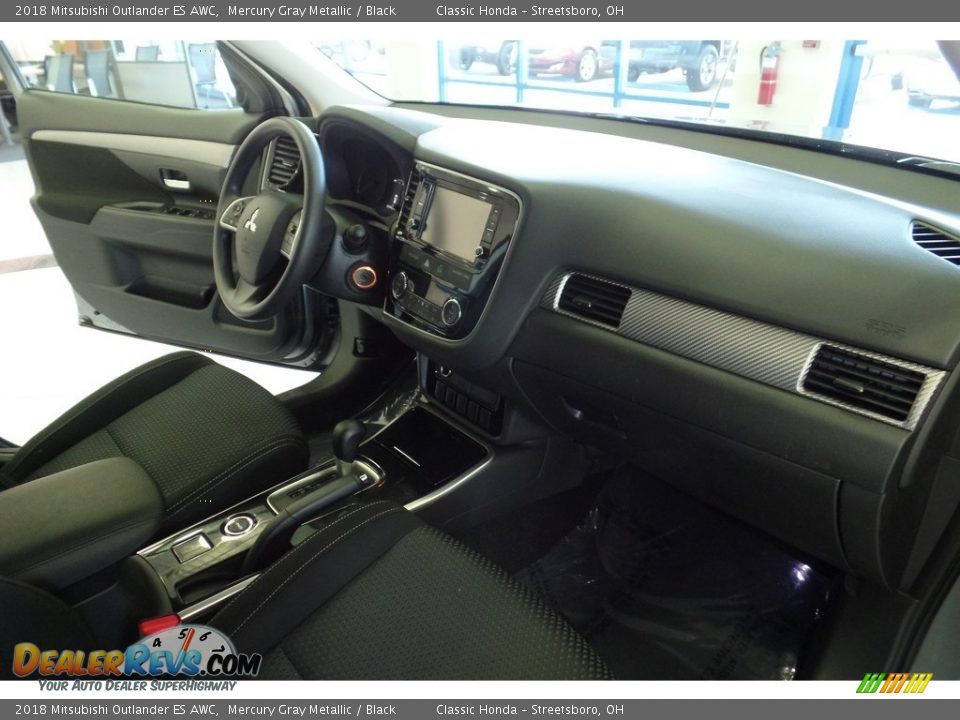 2018 Mitsubishi Outlander ES AWC Mercury Gray Metallic / Black Photo #15