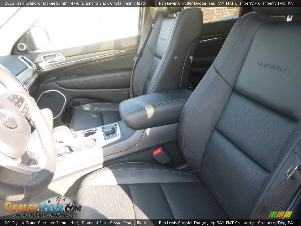 2019 Jeep Grand Cherokee Summit 4x4 Diamond Black Crystal Pearl / Black Photo #16