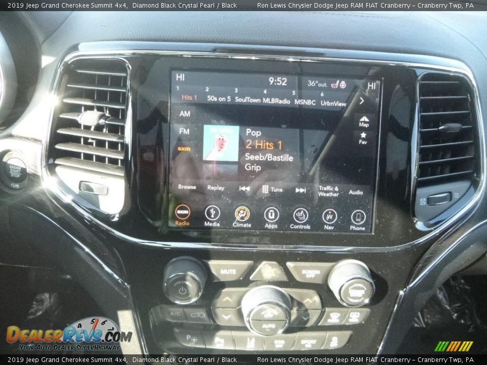 2019 Jeep Grand Cherokee Summit 4x4 Diamond Black Crystal Pearl / Black Photo #17