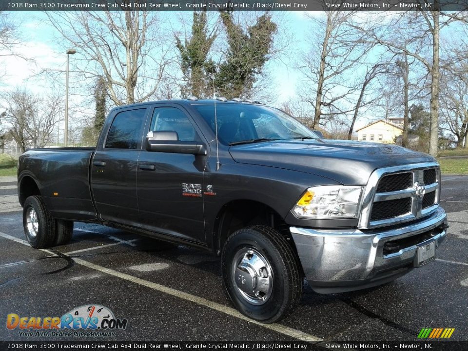 2018 Ram 3500 Tradesman Crew Cab 4x4 Dual Rear Wheel Granite Crystal Metallic / Black/Diesel Gray Photo #4