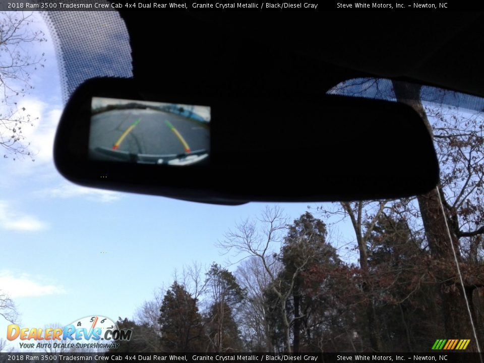 2018 Ram 3500 Tradesman Crew Cab 4x4 Dual Rear Wheel Granite Crystal Metallic / Black/Diesel Gray Photo #23