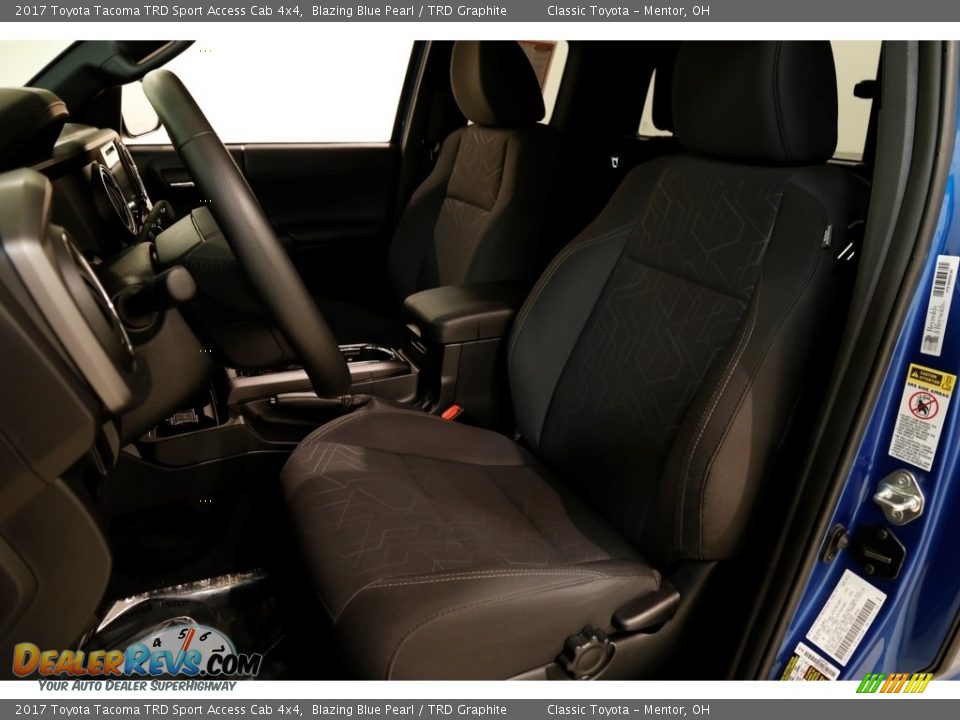 2017 Toyota Tacoma TRD Sport Access Cab 4x4 Blazing Blue Pearl / TRD Graphite Photo #6