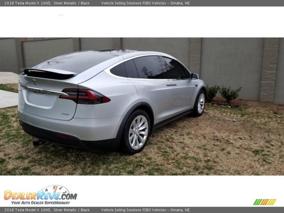 2018 Tesla Model X 100D Silver Metallic / Black Photo #14
