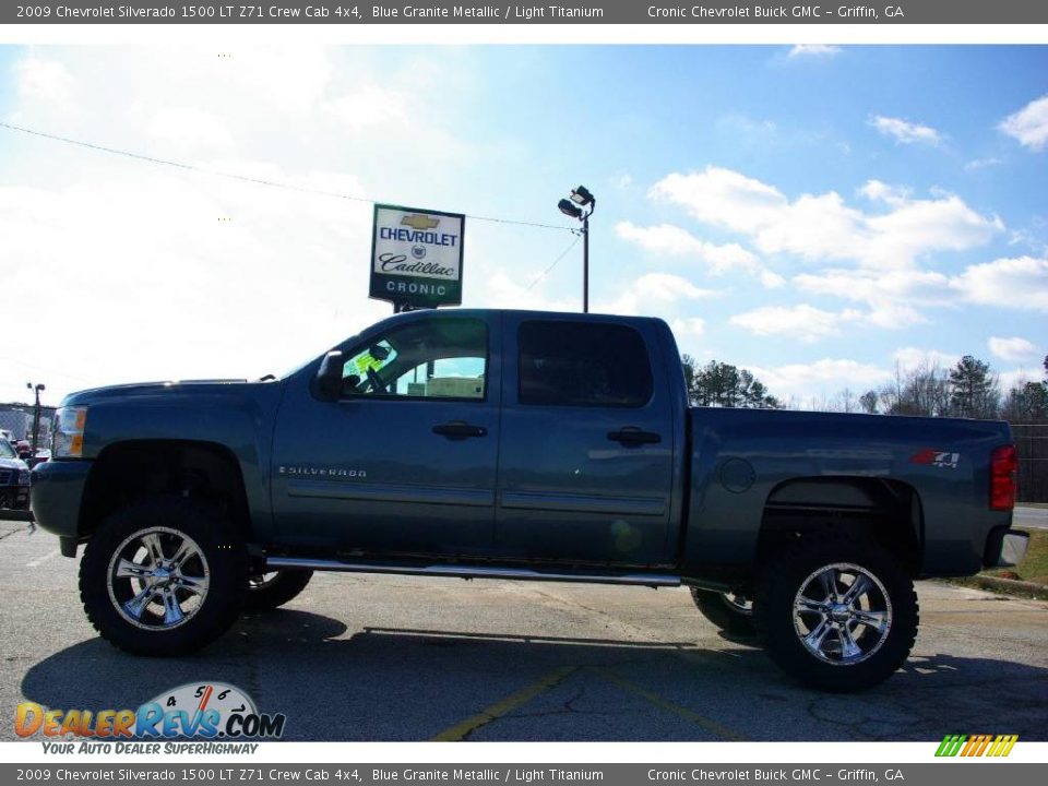 2009 Chevrolet Silverado 1500 LT Z71 Crew Cab 4x4 Blue Granite Metallic / Light Titanium Photo #1