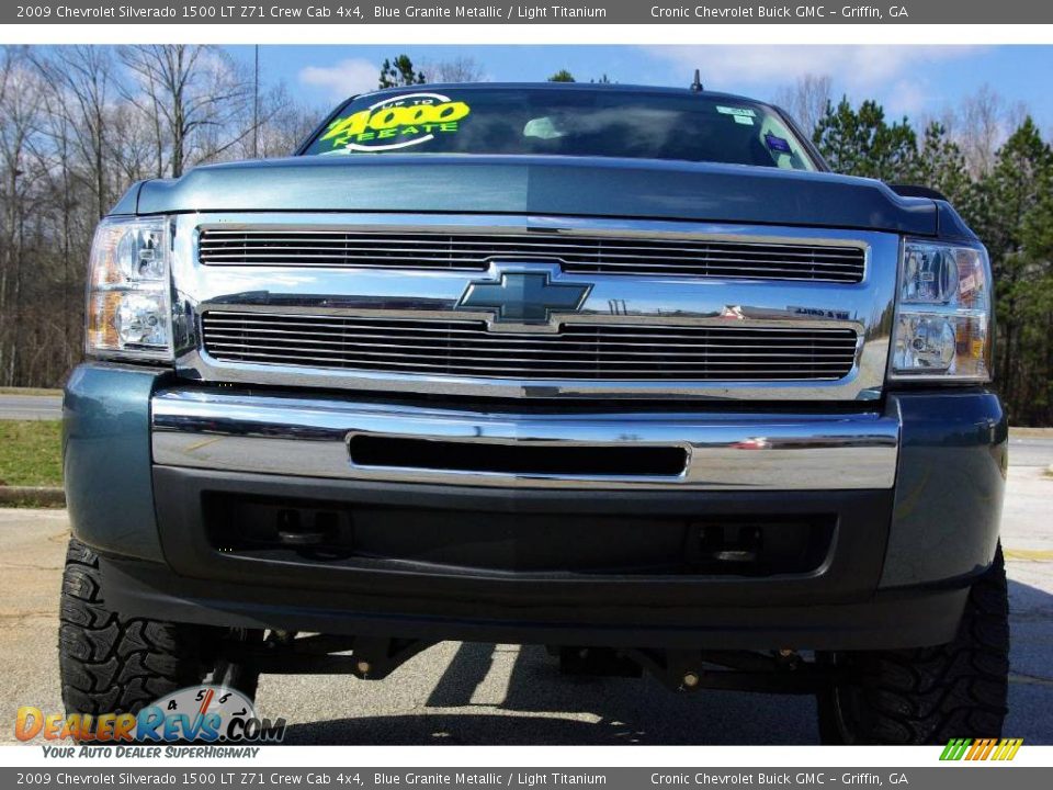 2009 Chevrolet Silverado 1500 LT Z71 Crew Cab 4x4 Blue Granite Metallic / Light Titanium Photo #3