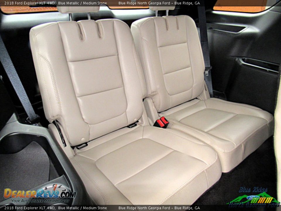 2018 Ford Explorer XLT 4WD Blue Metallic / Medium Stone Photo #12