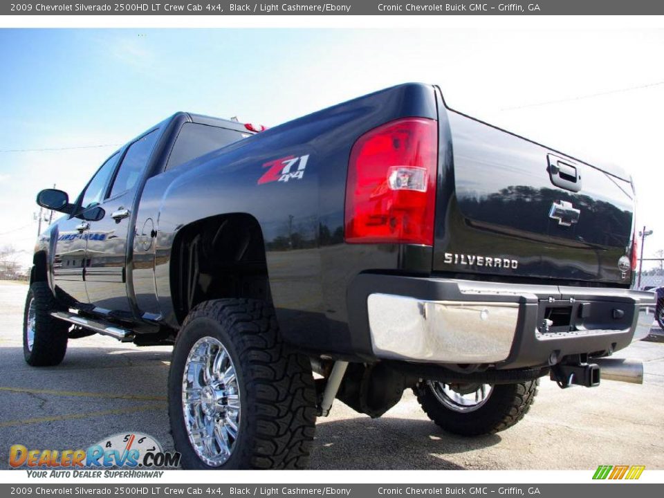 2009 Chevrolet Silverado 2500HD LT Crew Cab 4x4 Black / Light Cashmere/Ebony Photo #8