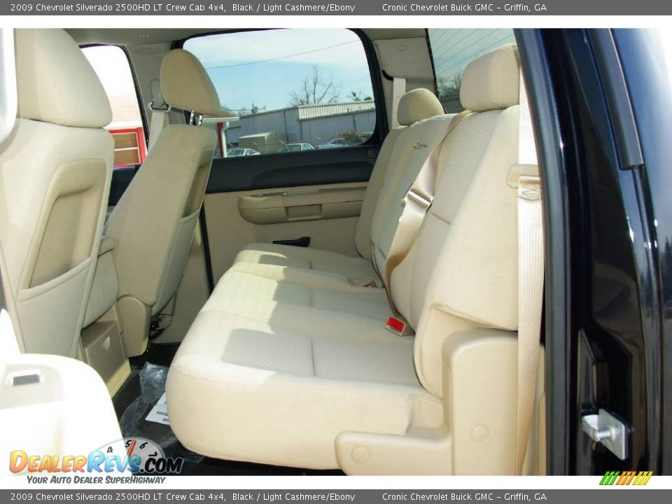 2009 Chevrolet Silverado 2500HD LT Crew Cab 4x4 Black / Light Cashmere/Ebony Photo #18