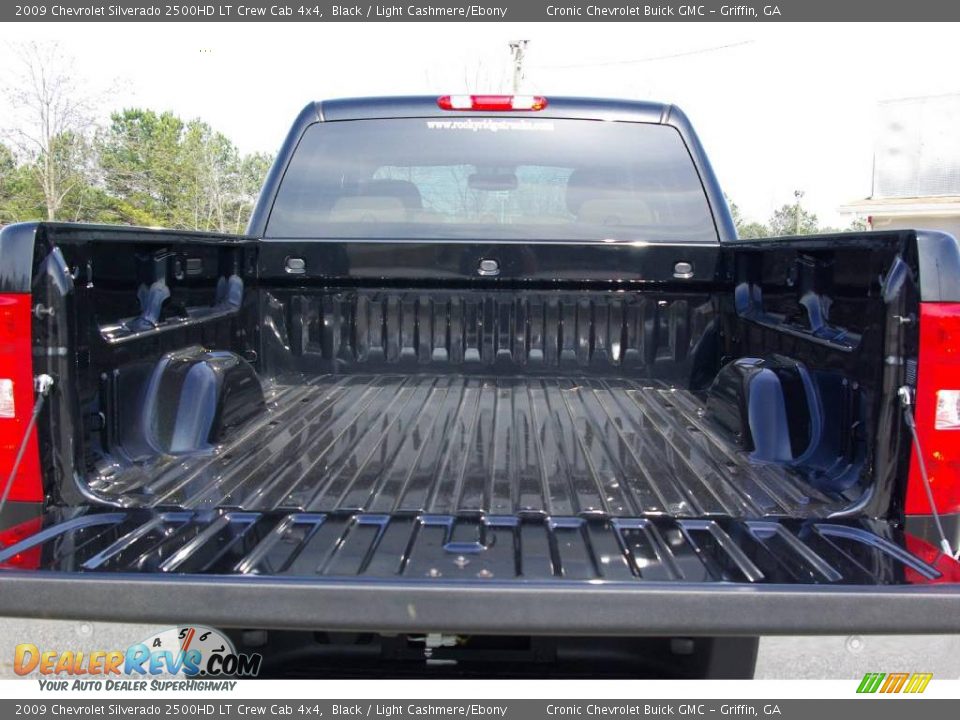 2009 Chevrolet Silverado 2500HD LT Crew Cab 4x4 Black / Light Cashmere/Ebony Photo #20